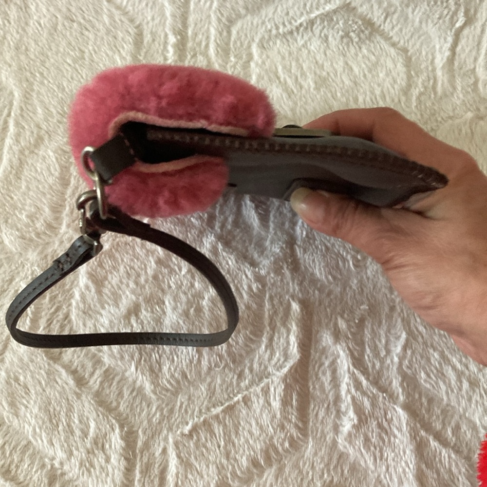 EUC              Wristlet - Picture 7 of 9